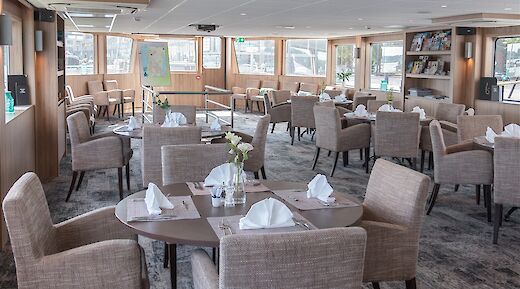 Dining room and Salon