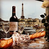 Dining in Paris, France. Jim Harris@Unsplash