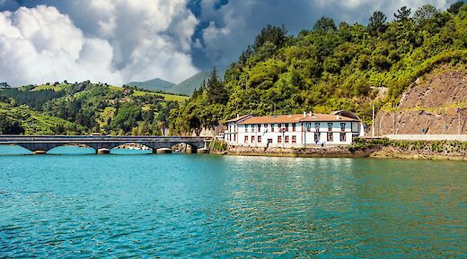 Bridge over the river, Bilbao, Spain. Unsplash:Getty Images