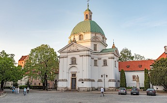 St. Kazimierz Church at New Town Market Square, Warsaw, Poland. CC:Tilman2007