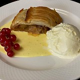 Apple strudel, Merlijn, Bike and boat tour