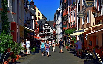 Trittenheim, Bernkastel-Kues, Germany. Gunter Hentschel@Flickr