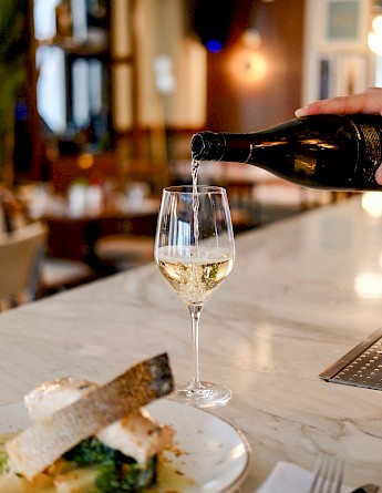 Local Deutsche wines! Pinarkucuk@Unsplash