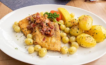 Lunch in Würzburg, Germany. Kent Wang@Flickr
