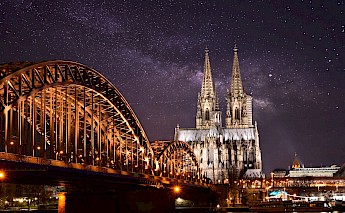 Cologne on the Rhine River, Germany. Nikolay Kovalenko@Unsplash