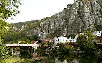 Old Altmühl at Essing, Germany. CC:Jacquesverlaeken