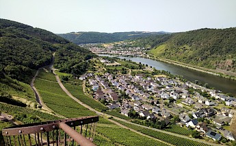 Alken, Germany in the Mosel River Valley. Clemens van Lay@Unsplash