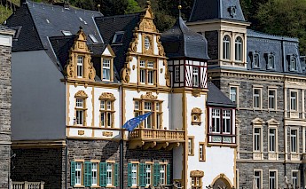 Bernkastel-Kues, Germany. Alexander Schimmeck@Unsplash