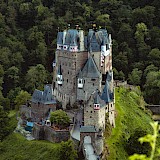 Eltz Castle, Germany. Sander Lenaerts@Unsplash