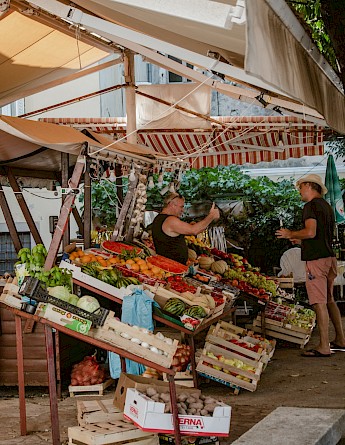 Lošinj Market, Croatia. Karel Mistrik@Unsplash