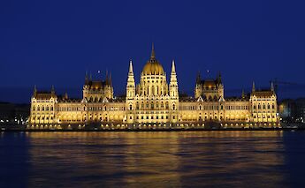 Hungarian Parliament, Budapest, Hungary. Olivier Clur@Unsplash