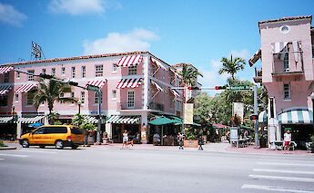 Espanola Way, Miami, Florida. Flickr: Phillip Pessar