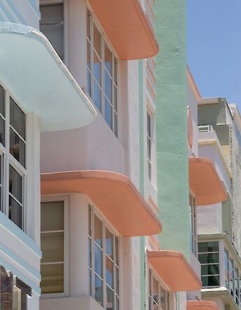 The facade of building in Miami Beach, ArtDeco District. Hector Falcon@Unsplash