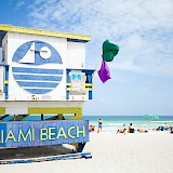 Miami beach hut. Unsplash:Marc Fanelli-Isla