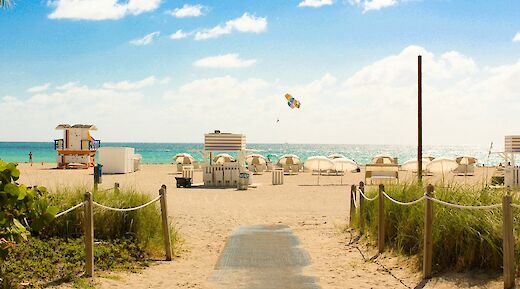 Miami Beach. Joel De Vriend@Unsplash
