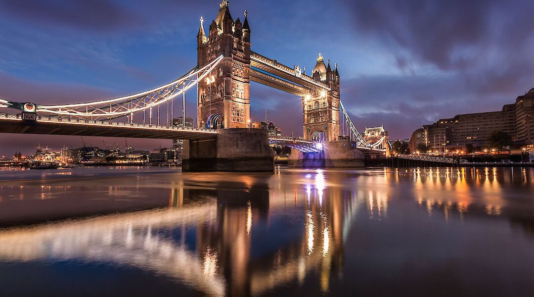 Tower Bridge, London, England. CC:Fuzzypiggy