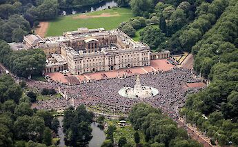 Buckingham Palace, London, England. Photo:SAC Matthew 'Gerry' Gerrard RAF/© MoD Crown Copyright 2016 License:OGL v1.0