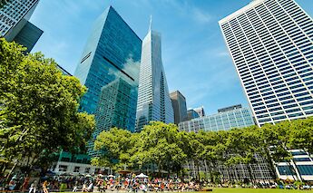 Bryant Park, New York, NY, USA. Chris Czermak@Unsplash