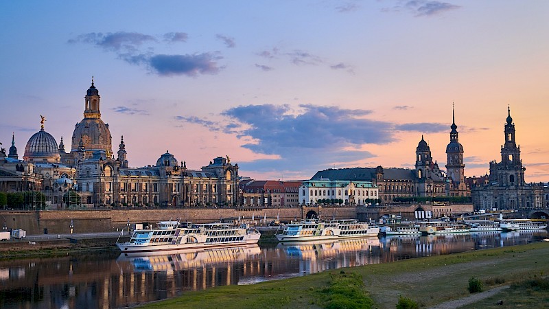 Dresden at dusk, Germany. Unsplash:Oliver Guhr