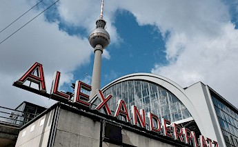 Alexanderplatz, Berlin. Unsplash:Daniils Petrovs