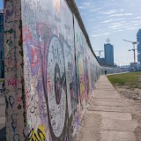 The Wall, Berlin, Germany. Flickr:David Mapletoft