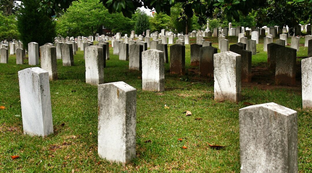 Civil War graves at Oakland Cemetery, Atlanta, GA. Maya West@Flickr