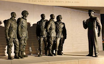 The Eisenhower memorial - statues. Flickr:Amaury Laporte