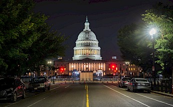 Capitol Hill at night, Washington DC. Flickr:John Brighenti
