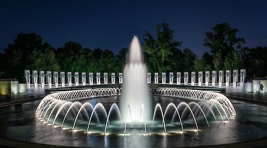 World War Two Memorial by Night, Washington DC. Unsplash: Jared Short