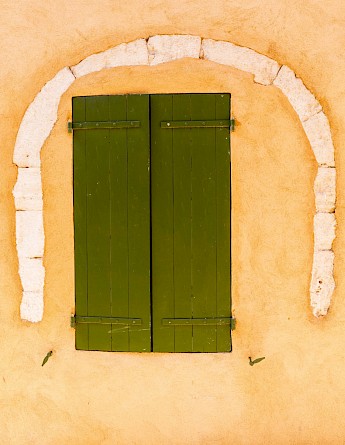 Roussillon, Provence, France. Henri Picot@Unsplash