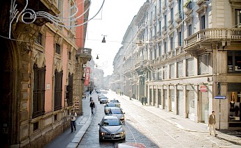 Streets of Milan, Italy. Flickr:David Martin Hunt
