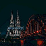 Hohenzollern Bridge at night, Cologne. Unsplash:Adnan Omicevic