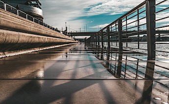 Along the Rhine River, Cologne. Unsplash:Jovita Braun