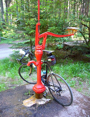 Waterpump at Frissell Crossing, Aufderheide Scenic Byway, Oregon. Martin Bravenboer@Flickr