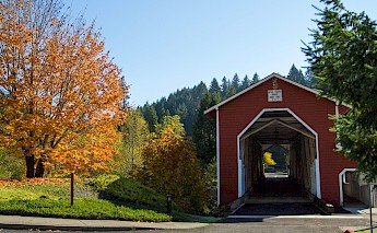 Westfir Covered Bridge, Aufderheide Scenic Byway, Oregon. Bonnie Moreland@Flickr