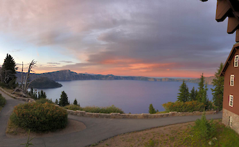 Sunset over Crater Lake. Photo via TO.