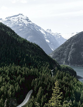 North Cascades Highway, Washington. Nick Herasimenka@Unsplash
