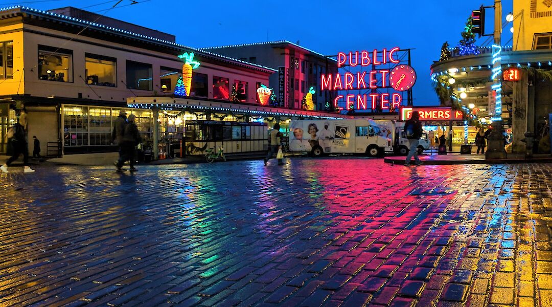 Public Market Center in Seattle, Washington. Sabine Ojeil@Unsplash