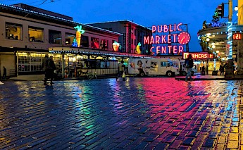 Public Market Center in Seattle, Washington. Sabine Ojeil@Unsplash
