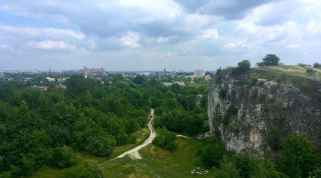 Trail along the Twardowski Cliffs, Krakow, Poland. Flickr: Sergei Gussev