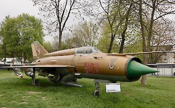 Aviation Museum, Krakow, Poland. Lucas Vieira@Unsplash