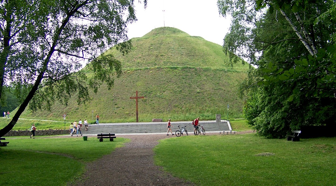 Jozef Pilsudski Mound, Krakow. Flickr:Sz U