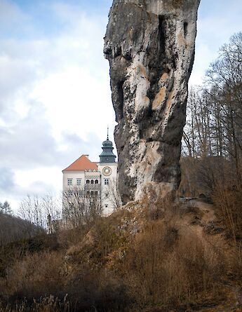 Hercules Mace at Ojcow Park, Krakow. Unsplash: Michal Robak