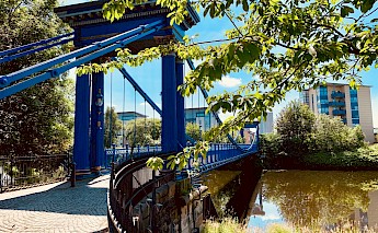 St. Andrew's Suspension Bridge, Glasgow, Scotland. Unsplash:Phil Reid