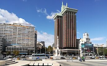 Plaza de Colon, Madrid, Spain. Flickr: Juan Manuel Fernández
