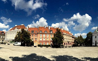 New Town, Warsaw, Poland. Flickr:Simon Jowett