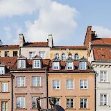 Statue in Warsaw, Poland. Unsplash:Laura Adai