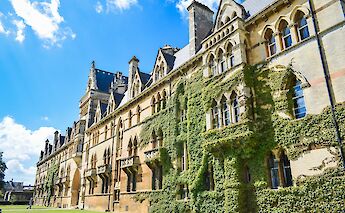 Oxford, Oxfordshire, England. Daryatry Fanava@Unsplash