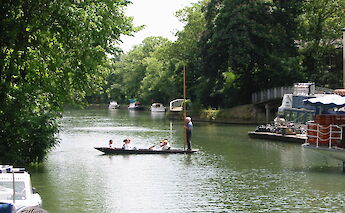 Thames River in Oxford, England. CC:Zxb