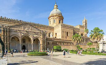 Architecture of Palermo, Italy. Vincenzo Inzone@Unsplash